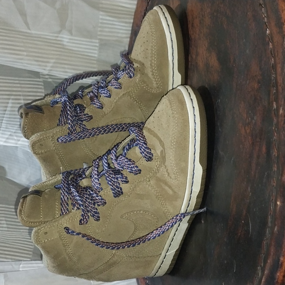 Womens nike dunk sky high size 6